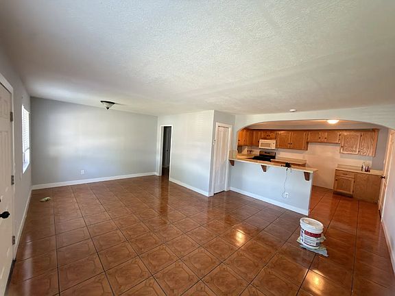 5th image of 5890 Noble St
