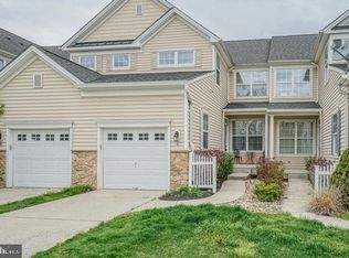 6 Stern Light Dr, Mount Laurel, NJ 08054