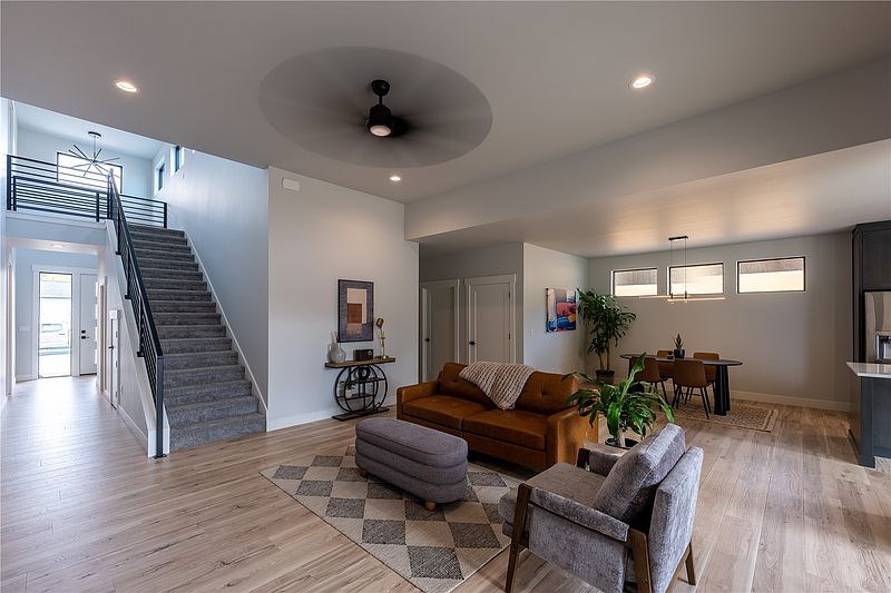 4th image of 170 Chadwick Street NW