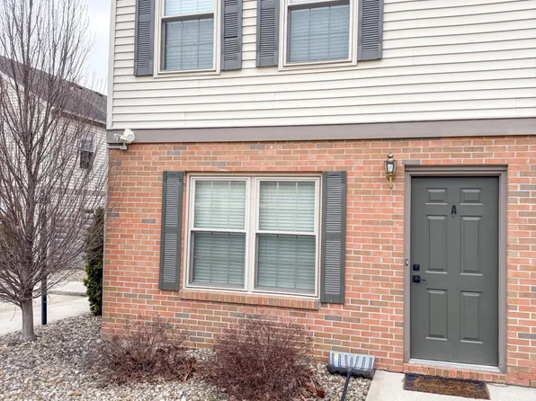 631 Pebble Place Dr APT A, Delaware, OH 43015