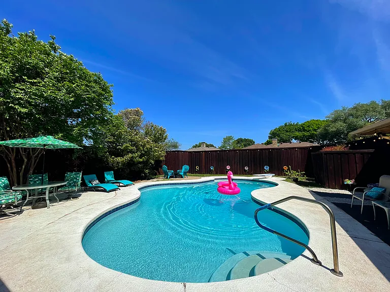 2205 Red Oak Ln — Photo 13