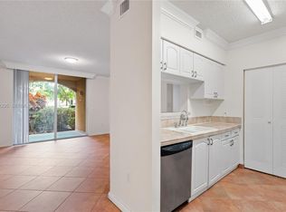 19701 E Country Club Dr #5105, Aventura, FL 33180