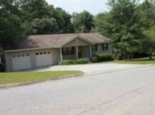 201 Custer Dr, Warner Robins, GA 31093