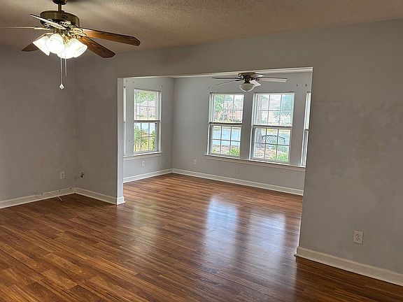 2nd image of 4391 Daphne Ln Unit C