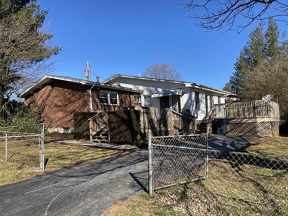 2nd image of 398 Koogler Dr NW