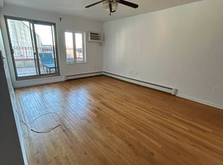 22-71 33rd St #3, Astoria, NY 11105