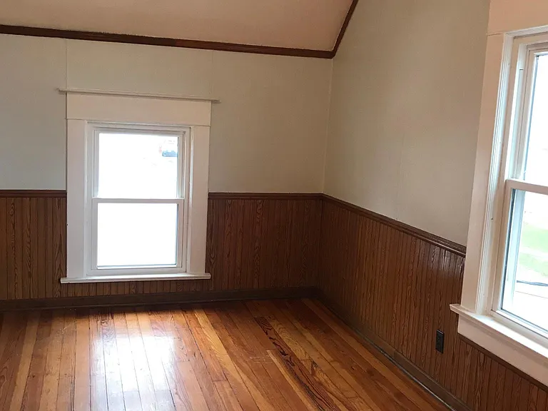106 Patton St #UPSTAIRS — Photo 4