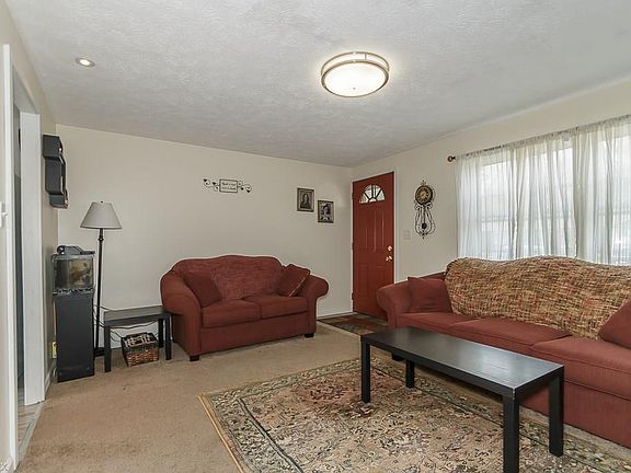 3rd image of 6145 Tall Oaks Dr