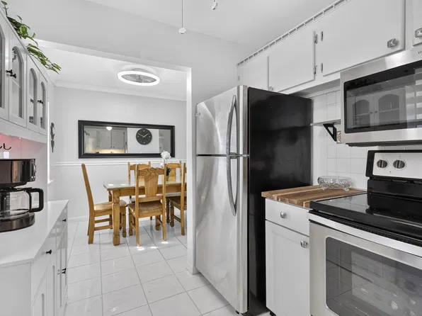 324 Chatham P #324, West Palm Beach, FL 33417