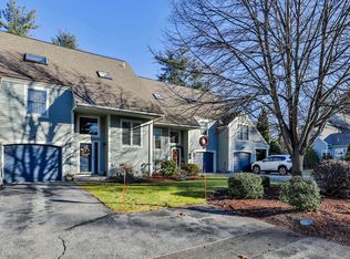 41 Hawthorne Village Rd, Nashua, NH 03062