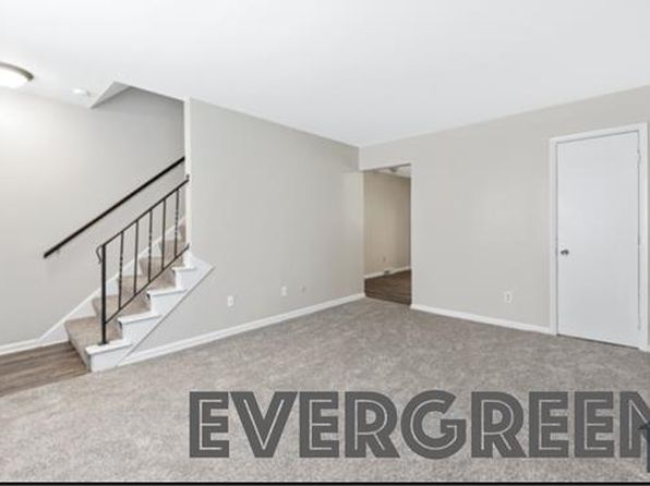 802 Harrisburg Pike