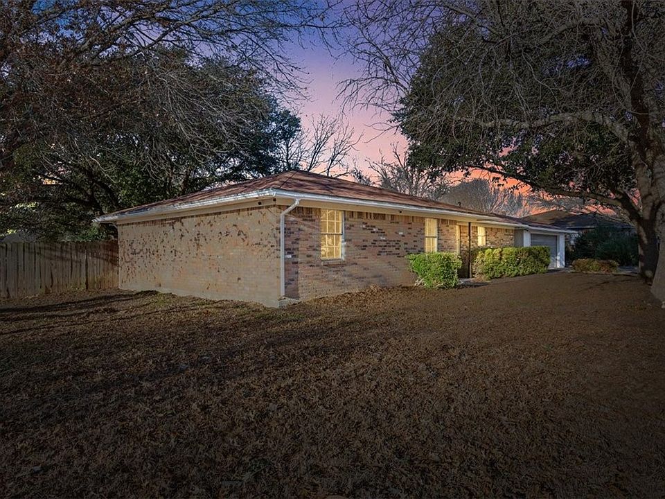 1st image of 155 Norwood Dr
