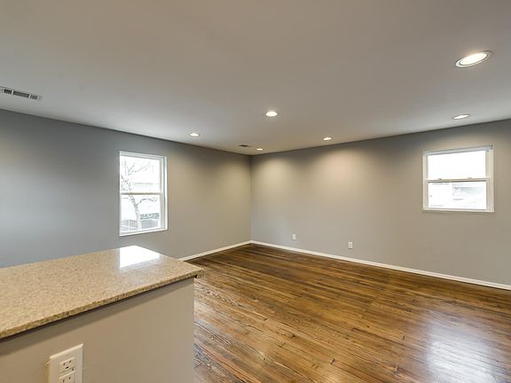 5th image of 5303 Willis Ave #A