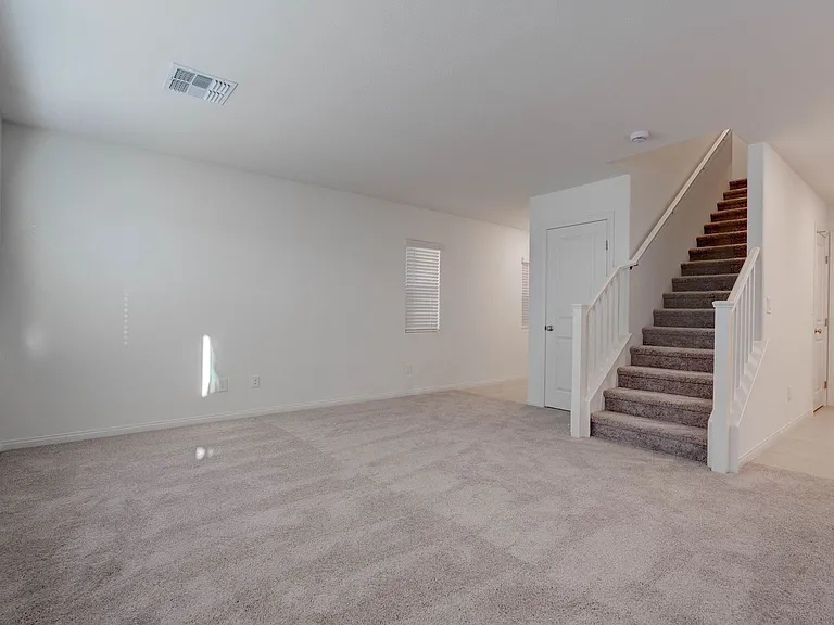 9256 Innot Ave — Photo 3