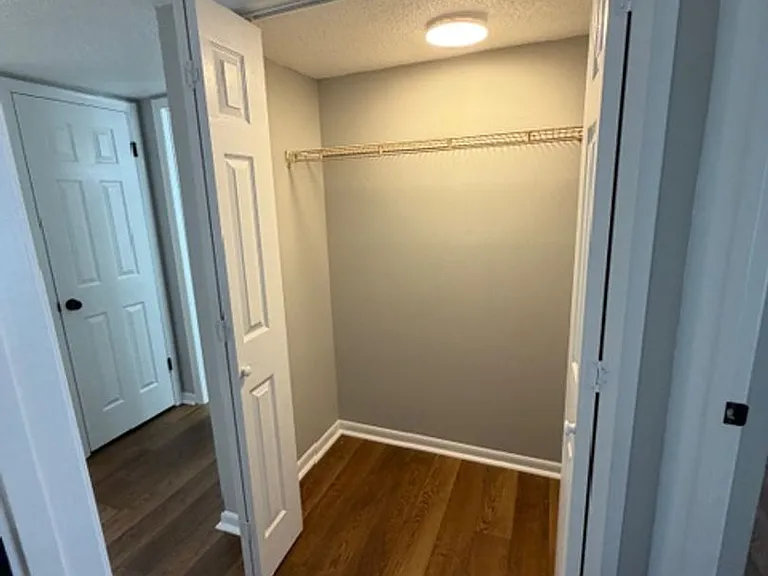 142 Stoneridge Dr — Photo 18