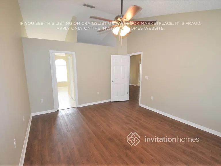 4061 Prairie View Dr N — Photo 10