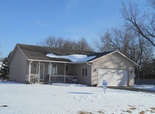 511 S Coronado Ave, Lindsborg, KS 67456