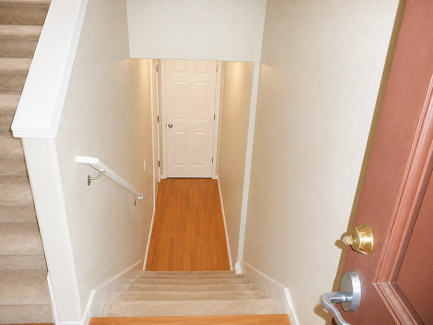 Charming 3 BD | 2.5 BA | Single-Family Home | Prime Murray Hill Location In Beaverton — Photo 2