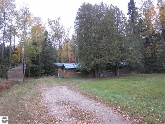 2nd image of 625 NW Old M #66