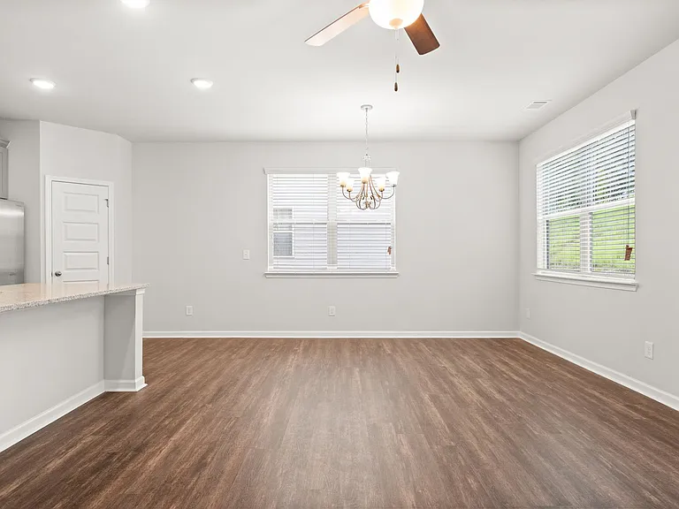 2451 Peak Ridge Ln — Photo 9