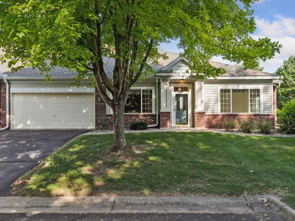 2021 Stahlke Way, Chaska, MN 55318