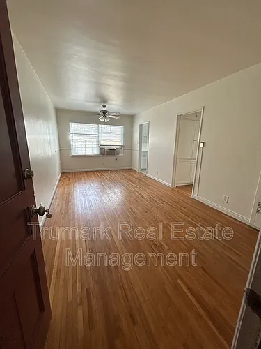 3739 Los Feliz Blvd #8 Photo 1 3739 Los Feliz Blvd #8 Photo 1