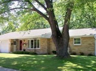 1058 Lee Ave, De Pere, WI 54115