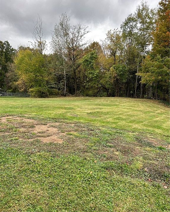 2nd image of 2002 Canfield Rd