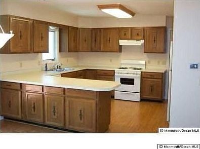 5th image of 262 Westwood Pl