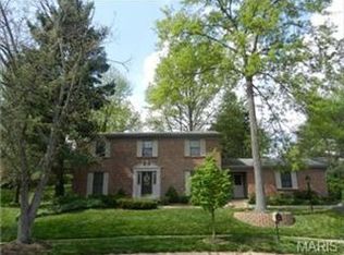 2441 Camberwell Ct, Saint Louis, MO 63131