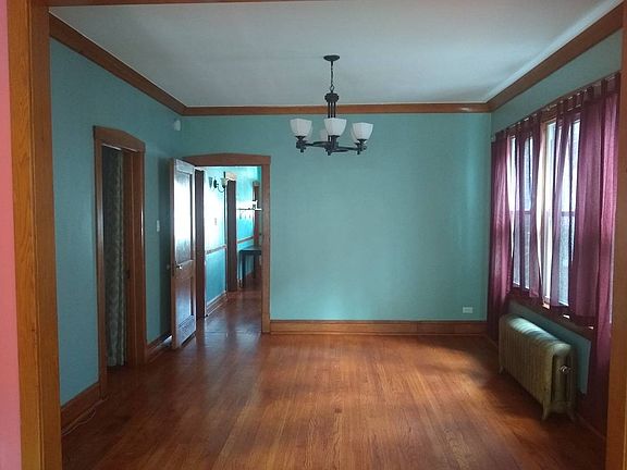 3rd image of 3821 S Damen Ave #2