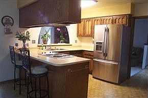 2nd image of 1133 Monte Largo Dr NE