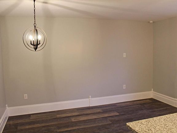 5th image of 293 Morris St Floor 2