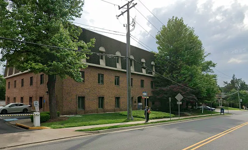 Building Photo 4