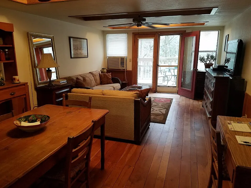 1 bed, 1000 sqft, $1,200 — Photo 3