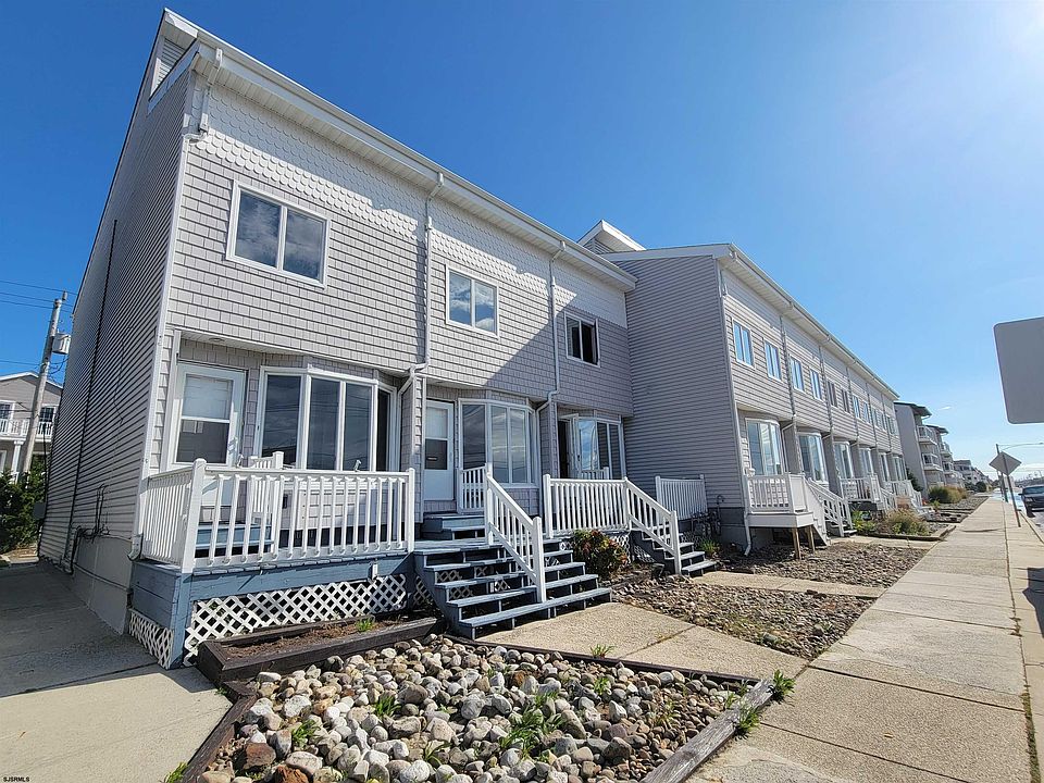 1st image of 4017 West Ave #2