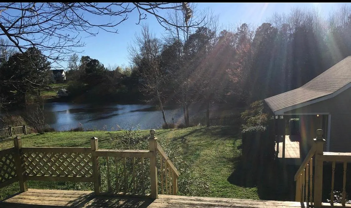 423 Vista Way — Photo 4