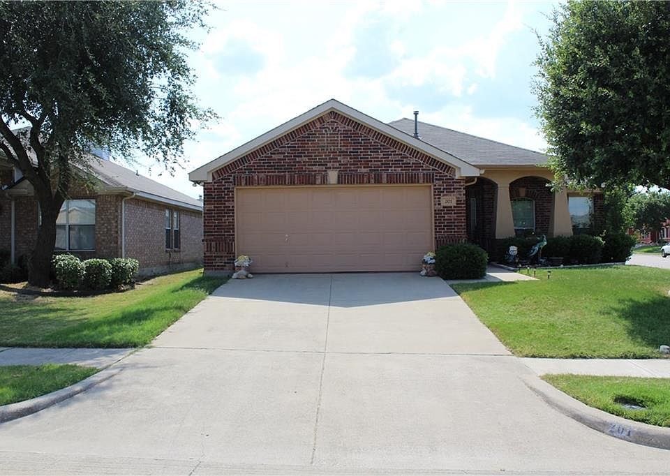 1st image of 201 Lakehurst Dr
