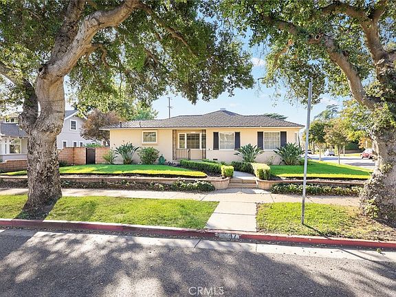 3rd image of 1047 N San Gabriel Ave