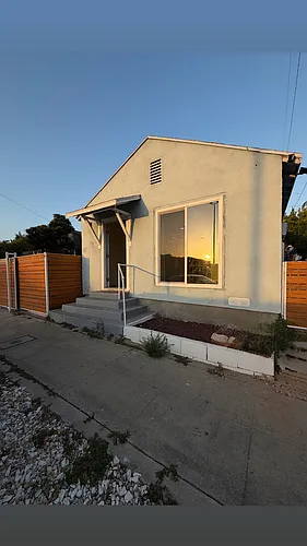 661 W Avenue 28 Photo 1