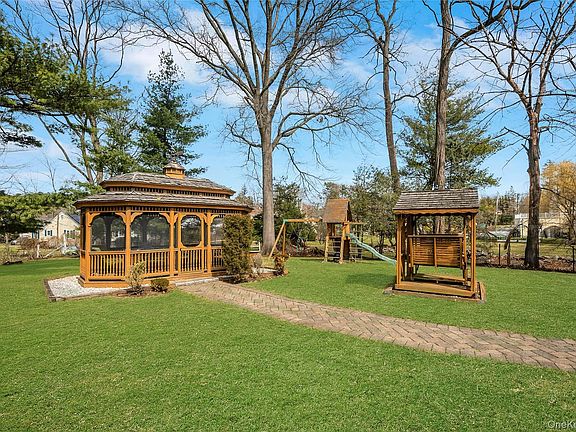 4th image of 115 Elizabeth Road