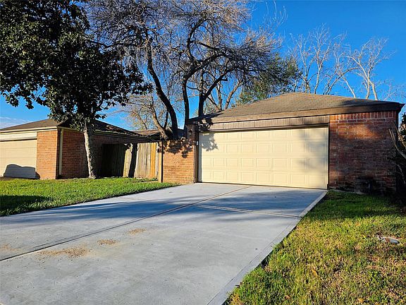 2nd image of 1912 Tremont Ct