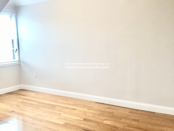 4th image of 725 Merrimack St #304