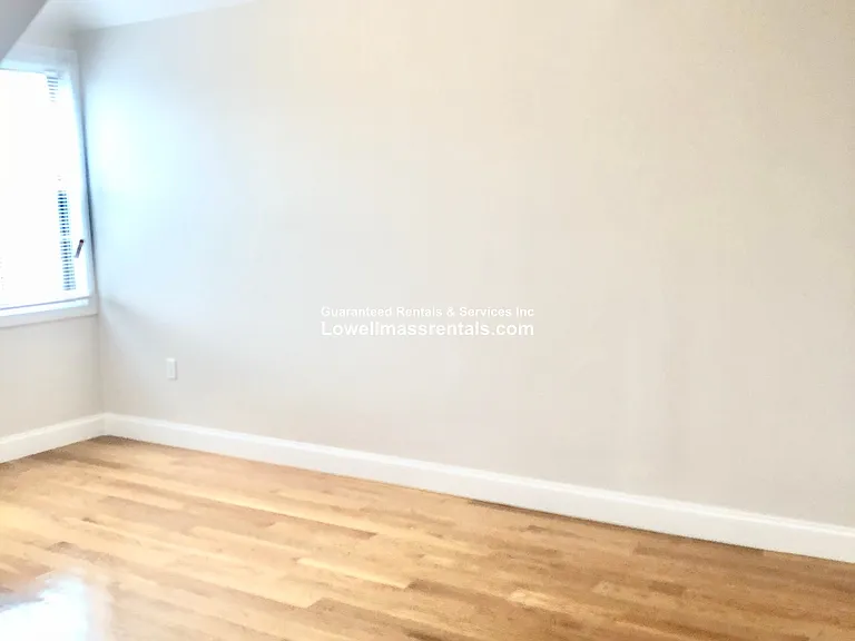 725 Merrimack St #304 — Photo 4