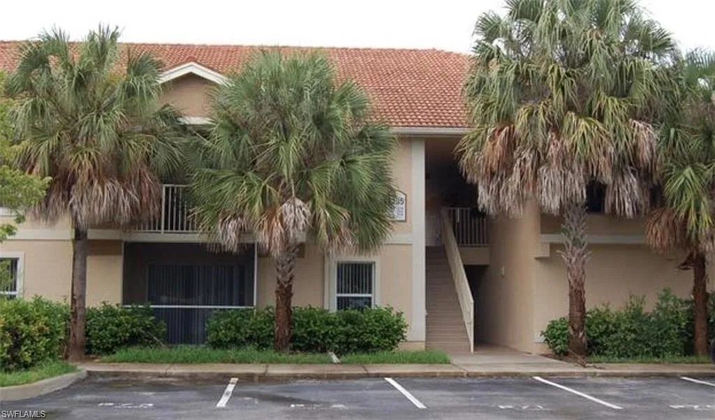 2 bed, 2.0 bath, 1000 sqft, $1,700 — Photo 1