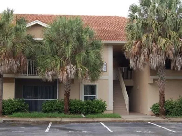 8245 Ibis Club Dr APT 409, Naples, FL 34104