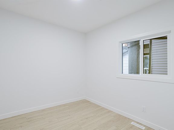 4th image of 6215 29th Ave NW