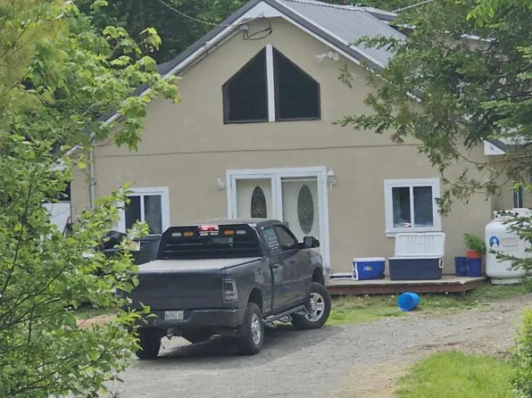 28 Valley Road, Athens, ME 04912
