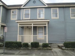 541 E Huntingdon St, Savannah, GA 31401