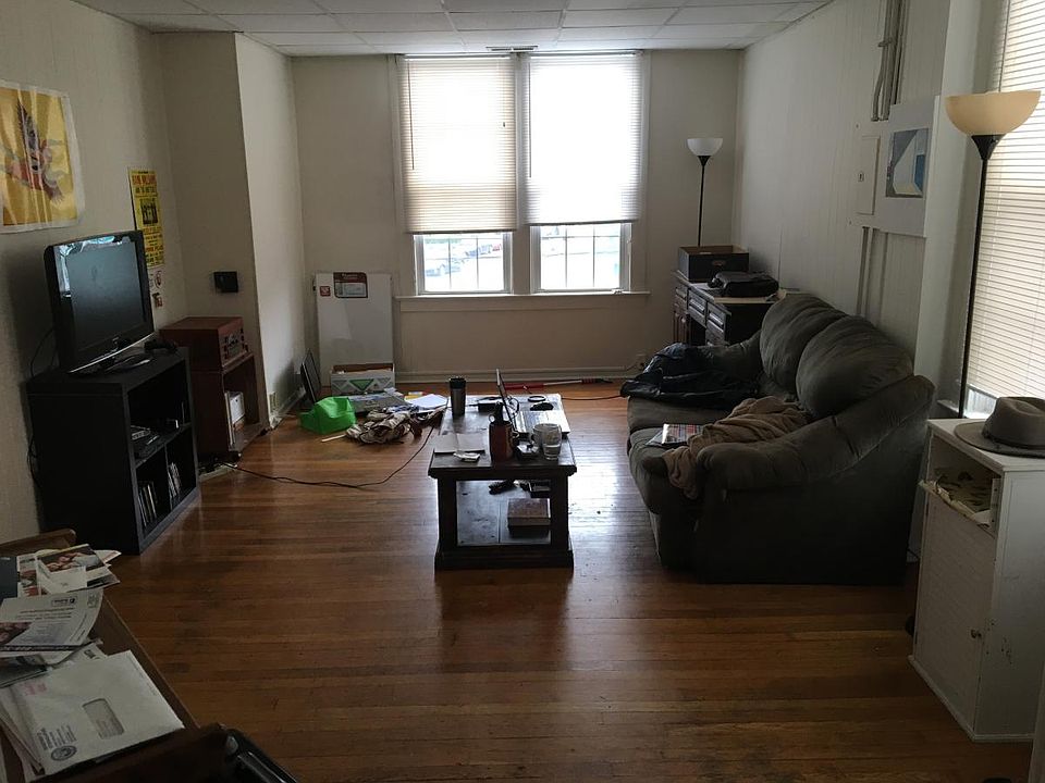 1st image of 111 Woodland Ave